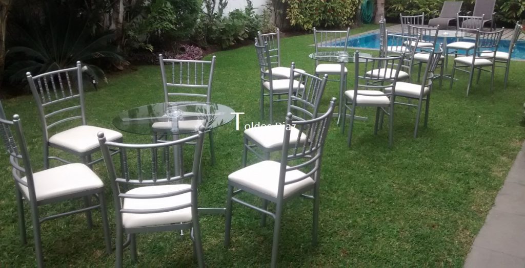Alquiler de Mesa de apoyo en lima