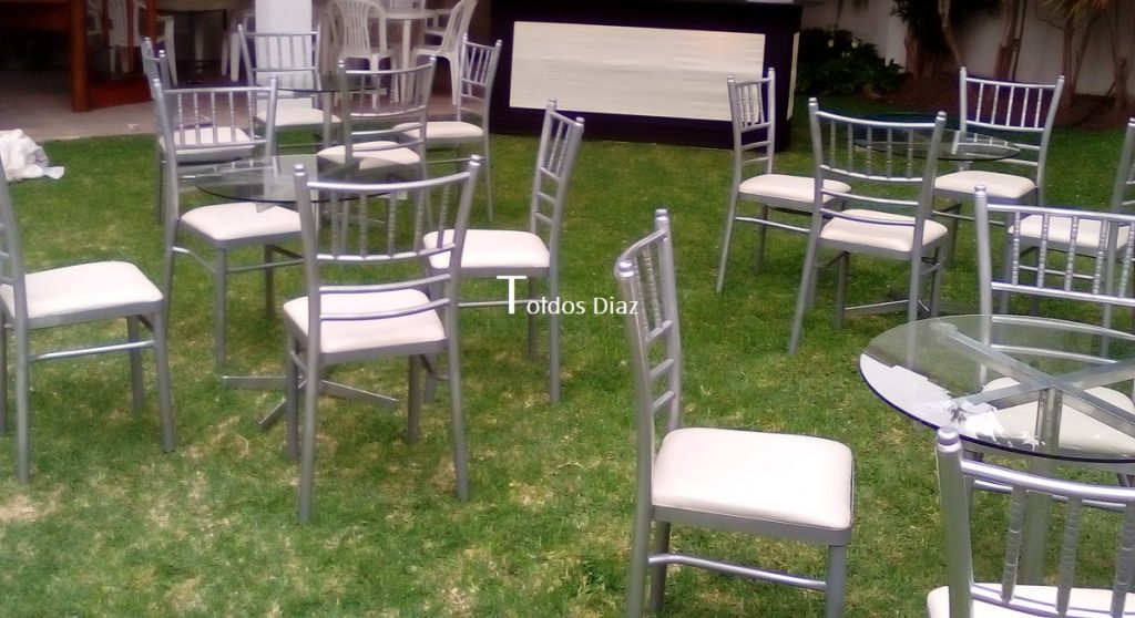 Alquiler de Mesa de apoyo en peru