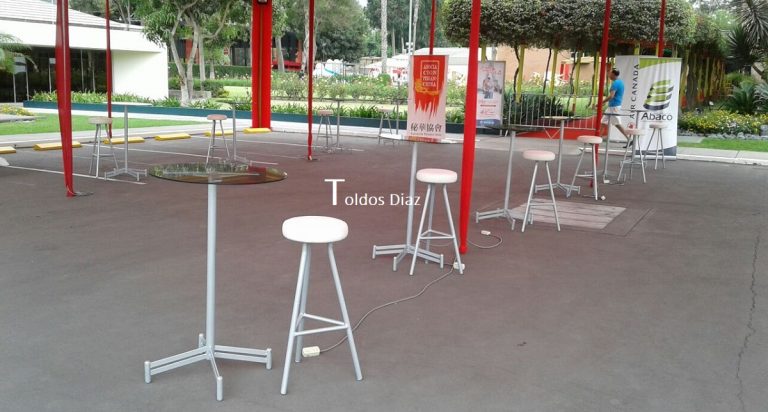 Alquiler de Mesas y bancos redondos altos en lima
