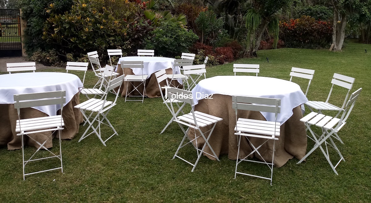 Silla plegable blanca
